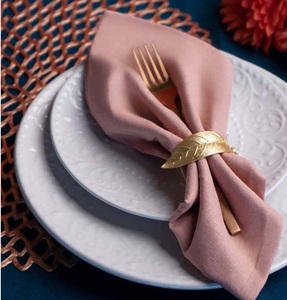Porte-anneau de serviette en laiton doré poli pour la décoration de table à la maison Rond de serviette Fabricant fait main - Product Image 5