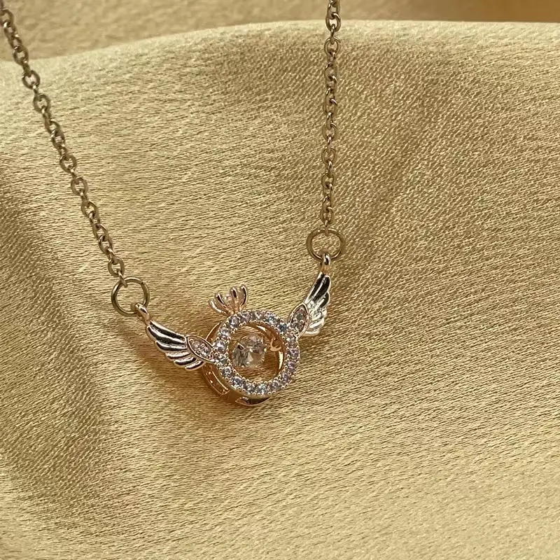 Collier de clavicule intelligent avec ailes d'ange Original Collier de cœur battant polyvalent avec sensation avancée