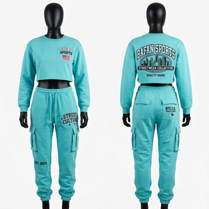 ชุดเซ็ตเสื้อครอปและกางเกงคาร์โก้สำหรับผู้หญิง ผ้าฟลีซคอตตอนพรีเมียม 300 GSM สีเขียวอมฟ้า เนื้อผ้านุ่ม พิมพ์ลายได้ตามสั่ง - Product Image 2