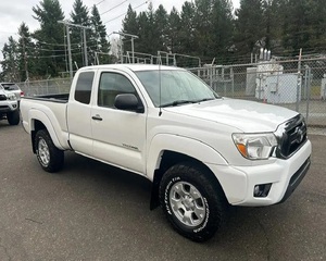 โตโยต้า ทาโคมา รุ่นฐาน ปี 2013 มือสอง - ไมล์น้อย - Product Image 1