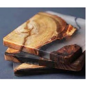 Dessous de verre et tapis ronds en bois avec combinaison de résine noire et blanche avec abat-jour naturel bicolore - Product Image 1