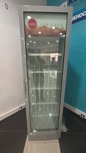 Refrigerador Comercial Vertical Klimasan S400 de 403 L con Una Puerta de Vidrio, Exhibidor de Bebidas, Temperatura Única Directa, Certificación CE - Product Image 2