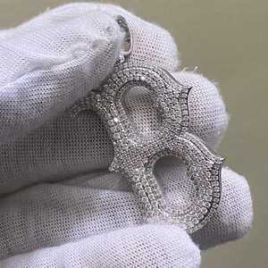 Colgante Unisex de Plata de Ley 925 con Letra B Personalizada, Incrustado con Diamantes Moissanite VVS, Brillante y de Alto Brillo - Product Image 3