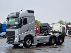 Nouveau Camion Tracteur Diesel VOL_VO FH 6x4 Euro 5 Automatique 451-500HP Capacité 31-40T Direction à Gauche Caméra Arrière 360° - Product Image 2