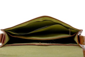 Sac messager tendance en cuir véritable unisexe Grand sac vintage pour ordinateur portable avec logo personnalisé Cadeau voyage bureau pour homme - Product Image 3