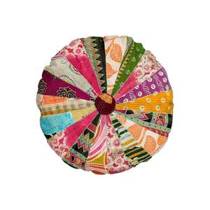 Funda de Cojín Redonda Hecha a Mano con Diseño Kantha Multicolor de 28x5 Pulgadas, Funda de Cojín de Lujo para Sofá de Algodón - Product Image 6