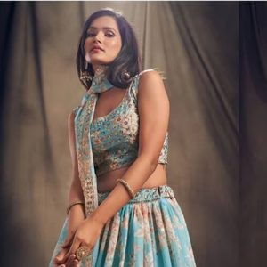 Zeel Floral Vol 2 Hiver traditionnel LEHENGA CHOLI Fournisseurs de créateurs de vêtements indiens et pakistanais à Bangalore - Product Image 1