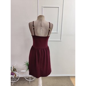 Vestido Corto de Crepé Brillante con Tirantes Finos y Escote Corazón con Detalle de Anillo para Mujer, 35074 - Borgoña - Product Image 5
