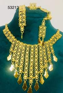 Conjunto de Joyería Étnica Nupcial Chapada en Oro Tradicional Modelo 23167 Collar con Colgante de Motivo Triangular Gargantillas de Moda - Product Image 3