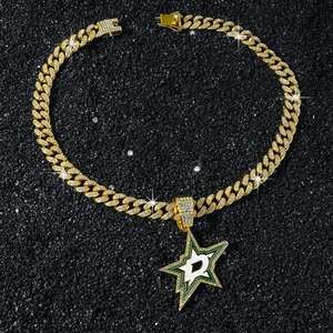 Pendentif de championnat des Dallas Stars, argent sterling rhodié, plaqué or 14 carats, forme d'étoile, breloque d'équipe personnalisée, moissanite glacée - Product Image 3