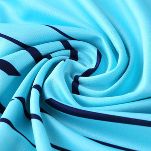 Uniforme de Fútbol 2026, Nuevo, Personalizado con Color Impreso, 100% Poliéster, Secado Rápido, Transpirable, Duradero, Ligero y de Alta Calidad - Product Image 5
