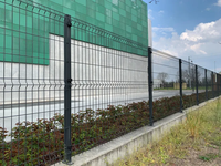 Clôture en treillis métallique soudé décoratif extérieur de 50x200mm 2.5m de haut PVC enduit V pliant 3d clôture de jardin de panneau de clôture