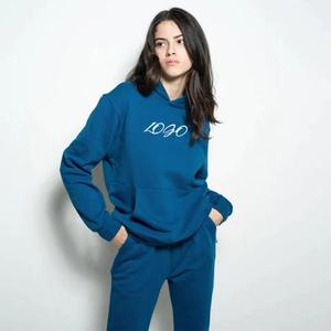 Sweat à capuche en tricot de soie surdimensionné pour femmes poids lourd personnalisé en gros manches longues brodées dos avant décontracté hiver - Product Image 5