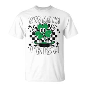 Camiseta Kiss Me Im Irish para el Día de San Patricio para niños pequeños, cuello redondo, manga corta, impresión digital, promocional - Product Image 1