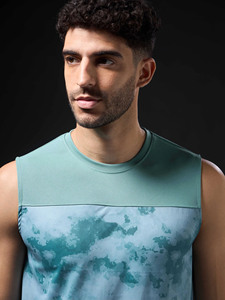 Gilet d'été sans manches pour hommes Style vintage Gym & Running Vêtements décontractés Nouveau maillot de corps extérieur Méthode de tissage tricoté - Product Image 3