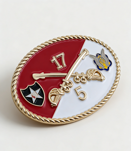 Boucle de ceinture en émail 3D personnalisée |   Alliage de zinc plaqué or |   Boucle d'insigne personnalisée pour uniforme ou tenue décontractée - Product Image 2