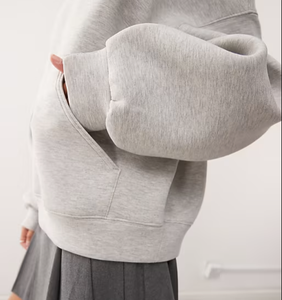 Sweat-shirt à capuche surdimensionné personnalisé avec logo pour femme, en coton lourd 100%, coupe ample, streetwear, pull en molleton, épaules tombantes, sweat-shirt d'hiver - Product Image 2