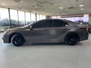 Usado 2023 T * oyota Camry XSE V6 - Product Image 2