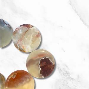 Juego de Posavasos de Mármol Rosso Levanto de 4 Pulgadas, Posavasos de Piedra Natural Hechos a Mano, Decoración de Hogar de Lujo - Product Image 5