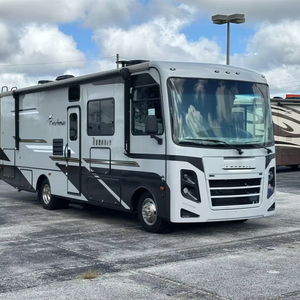 Autocaravana Usada de Grado Industrial Clase A 2025 con Comodidades Completas, Extensibles y Capacidad para 6 Personas - Product Image 1