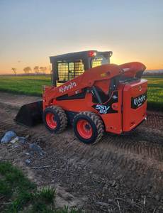 2023 Kubota SSV65 Skid Steer-Puissance compacte, conçue pour la performance - Product Image 4