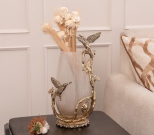 Florero Artístico Único Con Pájaros Dorados Y Motivo Floral Ideal Para Crear Un Acento Sofisticado En El Hogar O La Oficina - Product Image 2
