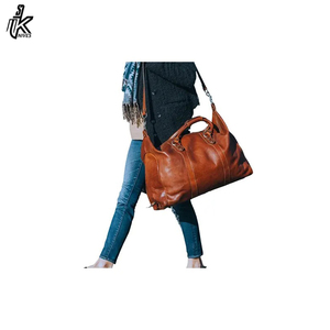 Sac de sport en cuir véritable, taille cabine, unisexe, sac de voyage en cuir à vendre - Product Image 4