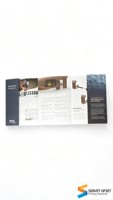 Brochure personnalisée en carton fantaisie avec impression offset couleur de haute qualité, pelliculage brillant et couleur sur mesure