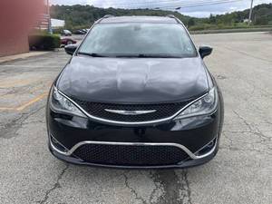 Chrysler Pacifica Touring-L d'occasion 2017 à bas prix à vendre - Product Image 1