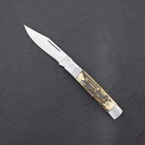 Navaja Plegable Hecha a Mano de Acero D2 con Mango de Cuerno de Ciervo y Funda de Cuero - Product Image 1