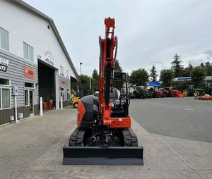 Mini-excavatrice sur chenilles Kubota U55-5 fiable, excavatrice compacte à oscillation de queue zéro pour la construction agricole - Product Image 5