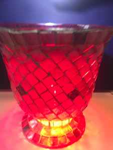 Portavelas de luz de té rojo rubí mosaico con 5/8 azulejos adjuntos - Product Image 5