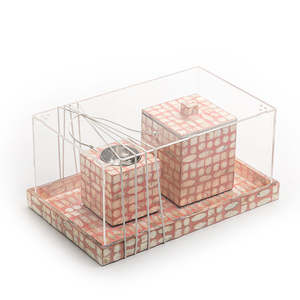 Dernier design de plateau de service en nacre rose avec couvercle en acrylique et pot de vadrouille élégant pour servir dans les fêtes, les dattes et les fruits. - Product Image 1