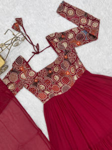 ผ้าจอร์เจต์เนื้อนุ่มลื่นแบบฟลีซ  ชุดอนาร์กาลีทรงบานเต็มตัว พร้อมผ้าคลุมไหล่  พร้อมสวมใส่ - Product Image 5