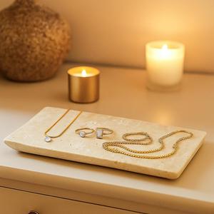 Bandeja Rectangular de Piedra Travertino para Exhibición de Joyas, Elegante Organizador de Tocador para Decoración Moderna del Hogar y Almacenamiento Estilizado en la Encimera - Product Image 1