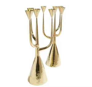 Soporte de vela minimalista moderno, pieza de arte escultural para una configuración interior elegante y una atmósfera suave y brillante - Product Image 4