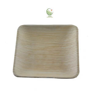 Vente en gros d'assiettes jetables biodégradables en feuilles de palmier de différentes tailles et formes pour servir des aliments lors de fêtes et de mariages - Product Image 1