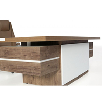 Bureau de travail de luxe moderne avec tiroirs, haute technologie, bureau de direction, mobilier de bureau, chaise à dossier haut ergonomique