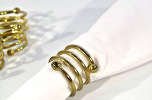 Vente en gros de ronds de serviette dorés de luxe porte-serviettes attrayants anneaux de serviette rond en or de table pour la fête de mariage - Product Image 2