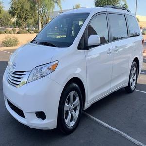 Achetez la Toyota Siennaaa maintenant avec une livraison rapide et un choix parfait de qualité supérieure pour les familles et les voyages en voiture disponibles - Product Image 3