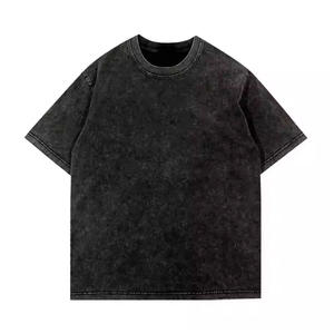 Camiseta negra de gran tamaño con logotipo personalizado de 300 GSM al por mayor, camiseta pesada para hombre, Camiseta 100% de algodón lavada con ácido para hombre - Product Image 1