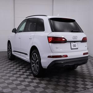 Hot Deal Alert! Super clean 2025 A u d i Q7 55 Premium Plus 3.0L TFSI quattro Automatic AWD White Luxury SUV - Product Image 2