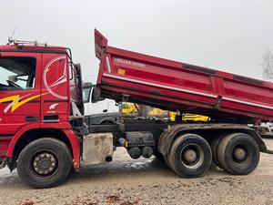 MERCEDES DB ACTROS 2651 8X4 TIPPER 2012 - Product Image 4