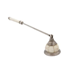 Apagavelas de Metal Atemporal, Decorativo para Interiores, Pasillo, Dormitorio, Elegante, Clásico, Hecho a Mano, Práctico, Accesorio de Seguridad - Product Image 1
