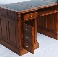 MEUBLES DE REPRODUCTION ANTIQUE BUREAU COLONIAL PARTENAIRE BUREAU FABRIQUÉ EN BOIS MASSIF D'ACAJOU, FABRICANT DE MEUBLES D'INDONÉSIE