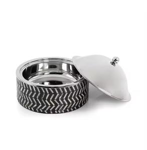 Casserole en métal de style vintage à motif arabe avec finition décorative, parfaite pour les cuisines rustiques et classiques - Product Image 3