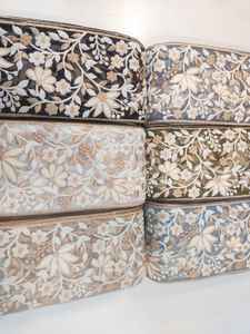 ผ้าบางเนื้อละเอียดปักลายดอกไม้สไตล์วินเทจชนเผ่าตกแต่งขอบด้วยผ้าตาข่ายสีสันสดใส - Product Image 2