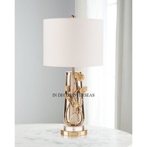 Haute demande plaqué or de qualité supérieure en métal Unique Designer Stand Table et lampadaire Accents décoratifs pour la maison de luxe - Product Image 4