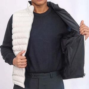 Chaqueta sin Mangas Acolchada de Invierno con Logotipo Personalizado al por Mayor para Hombre, Chaqueta sin Mangas Cómoda para Uso en Exteriores y Casual - Product Image 3