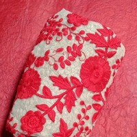 Tela de Red Bordada de Lujo con Patrón Hexagonal Personalizado, Textil Premium para Vestidos, Fabricante OEM ODM, Fábrica en India